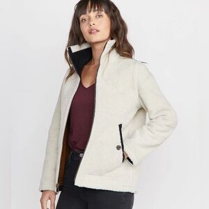 Marine Layer Reversible Fuzzy Sherpa Jacket - size XS